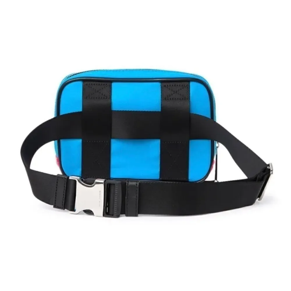 Marc Jacobs 90’s inspired Sport Belt Bag.